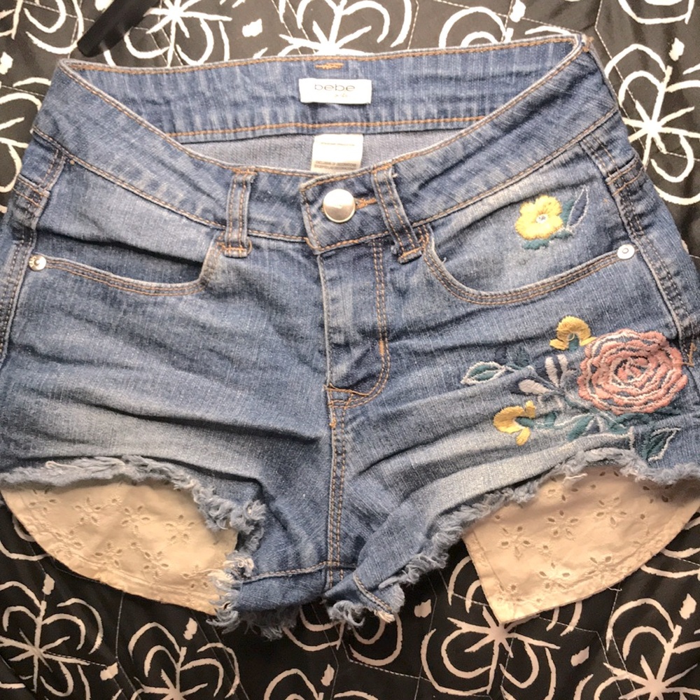 Bebe Girls Sz 10 Embroidered Shorts